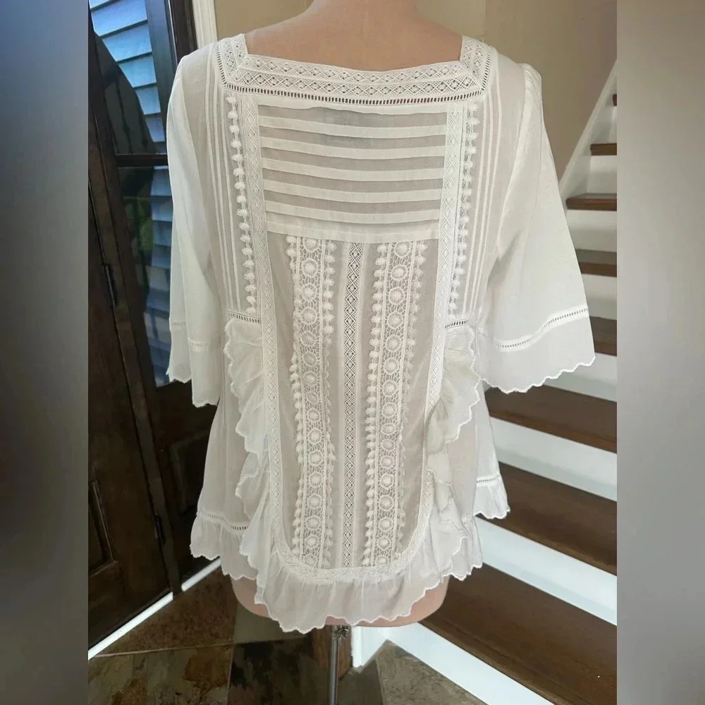 Juicy Couture White Lace Eyelet Ruffle Peasant Blouse Top Size 8